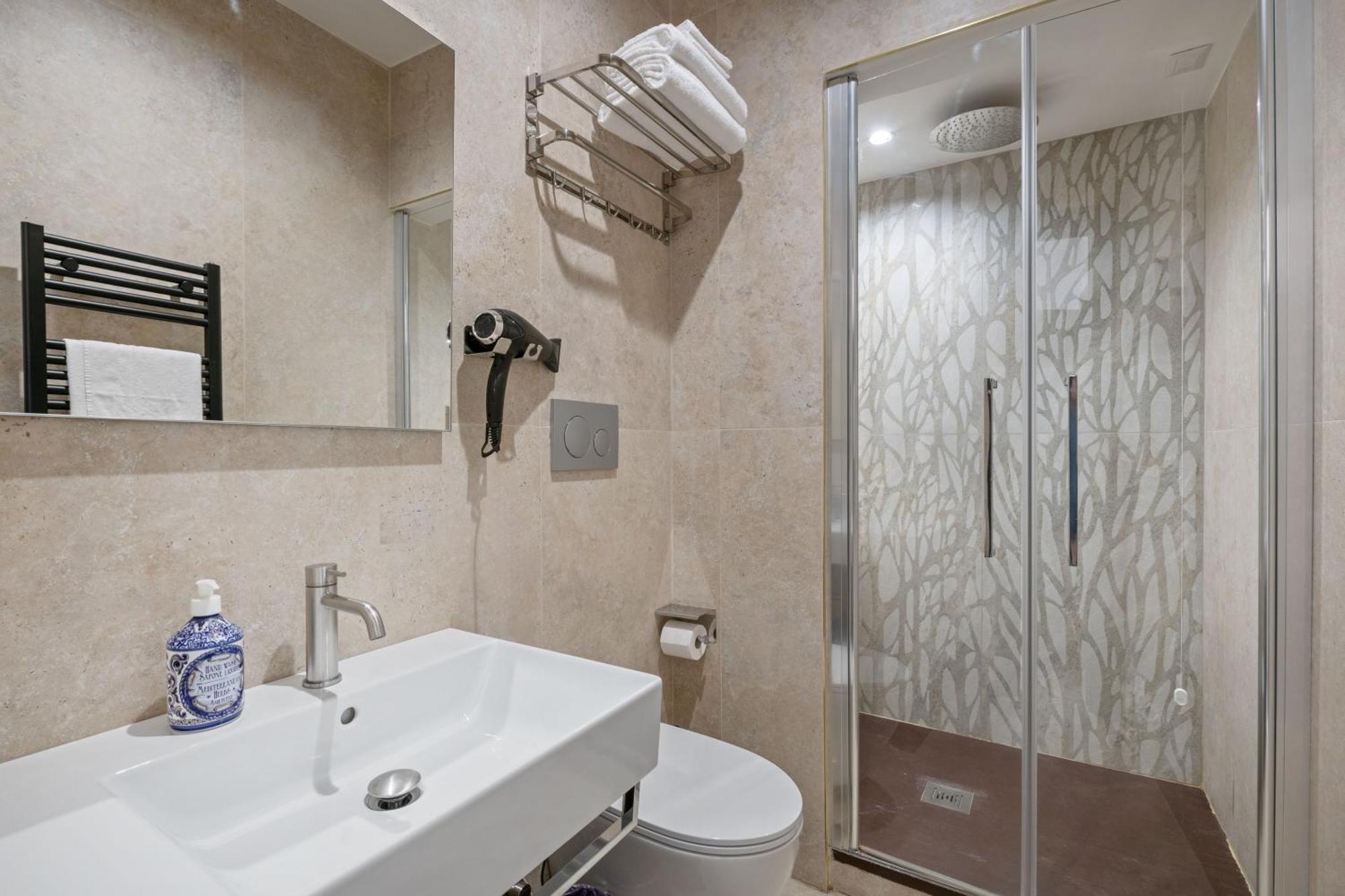 Joyful 148 Luxury Guest House Powered By Joyful Termini Boutique Guest House Rzym Zewnętrze zdjęcie